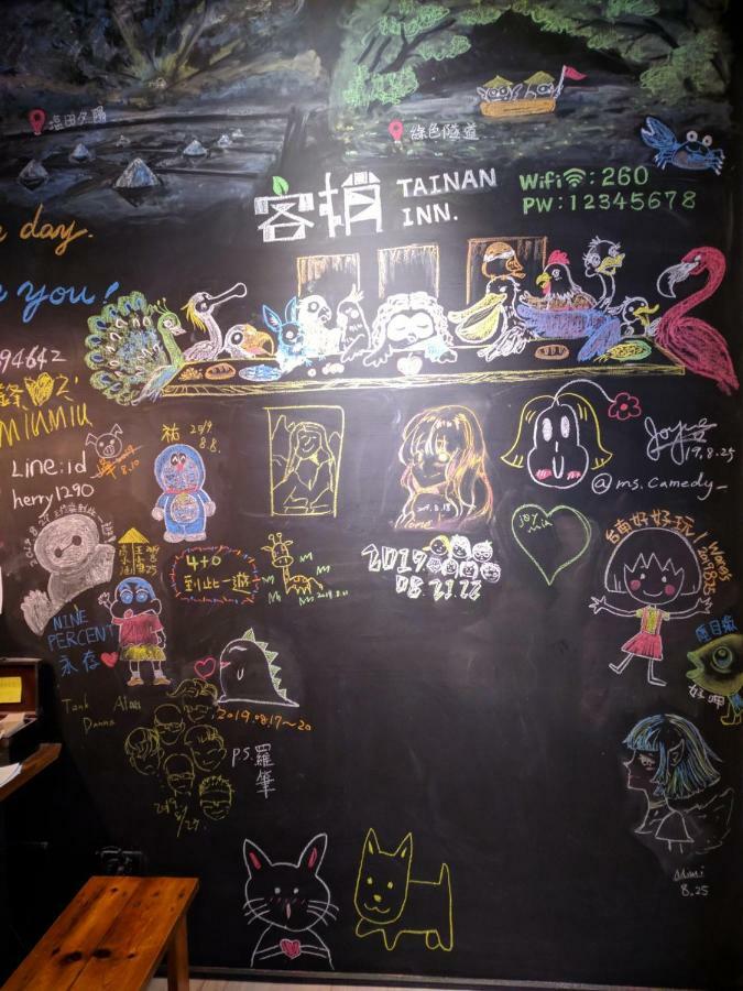 客梢 Cushare Apartment Tainan Luaran gambar